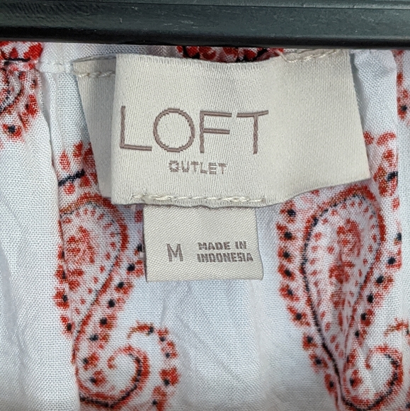 LOFT Outlet Red Paisley White Crop Top, Rayon - Picture 3 of 6